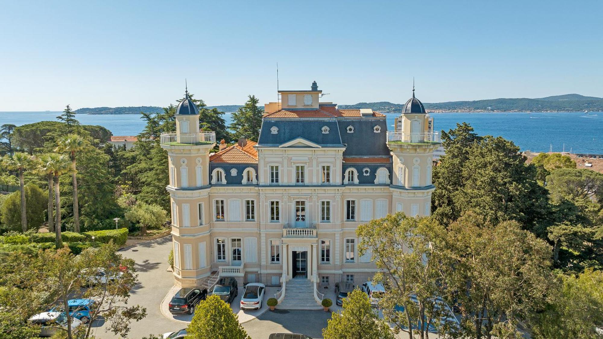 Hotel Les Tourelles Sainte-Maxime Exterior foto